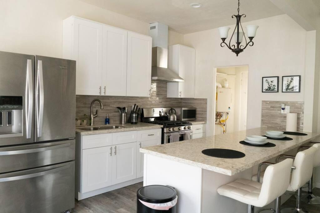 Spacious 2-Bedroom Unit In Hollywood Los Angeles Eksteriør billede