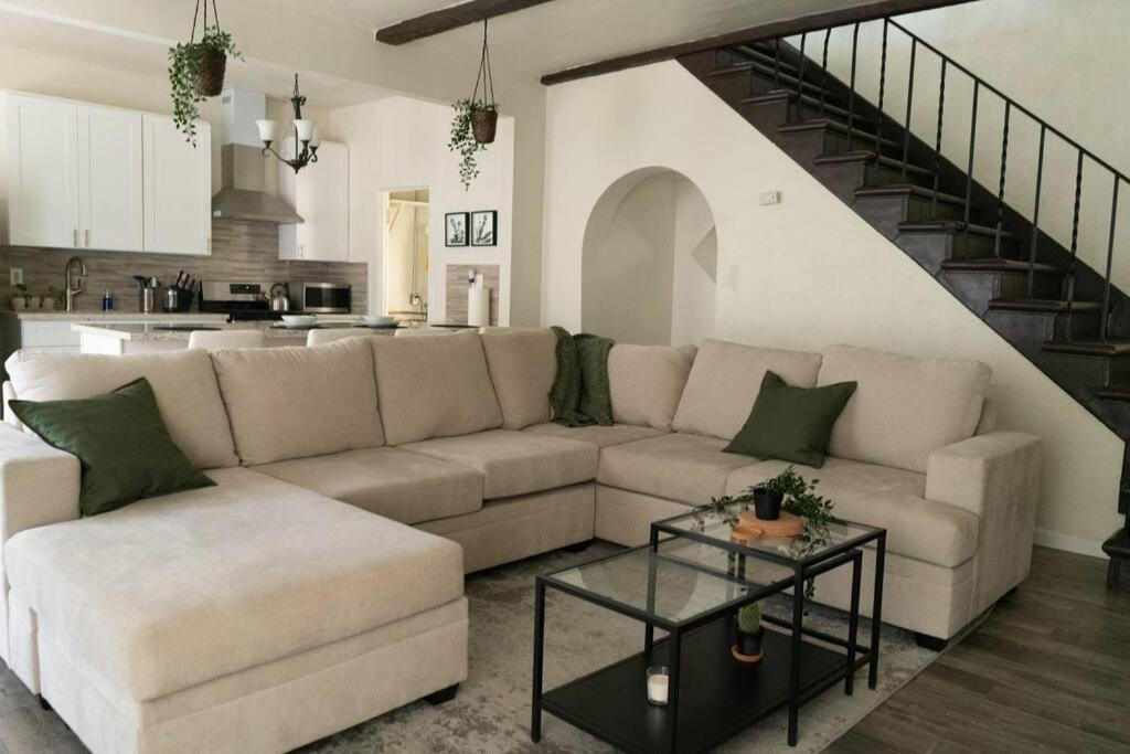 Spacious 2-Bedroom Unit In Hollywood Los Angeles Eksteriør billede